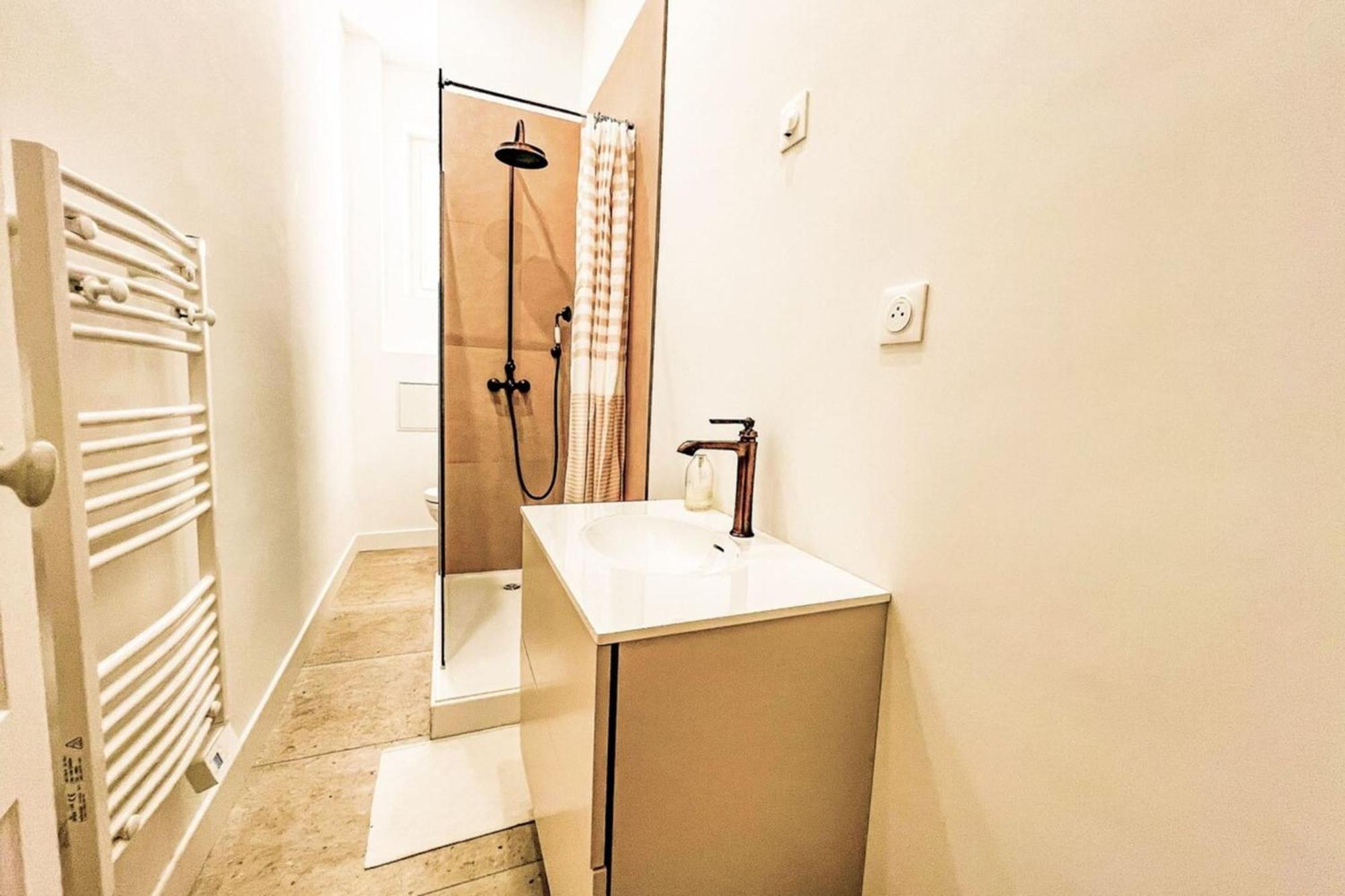 Apartment Hyacinthe - Elevator Wifi - By Tgb *